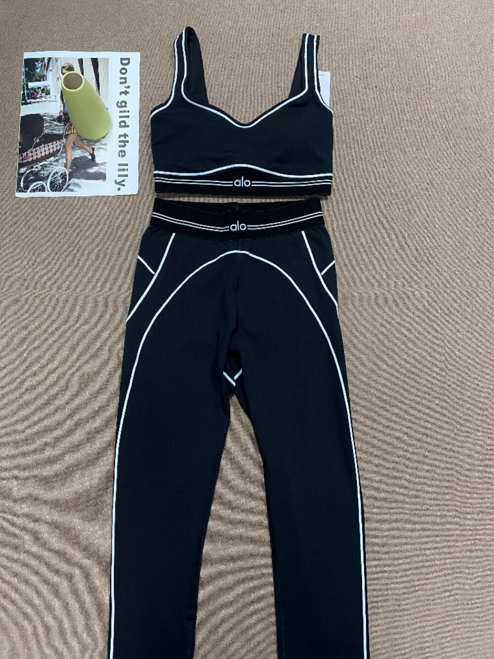 💖ALO Yoga Airbrush Matching Set| Black/White Bra&High-Waist Leggings|Limited - Picture 11 of 12